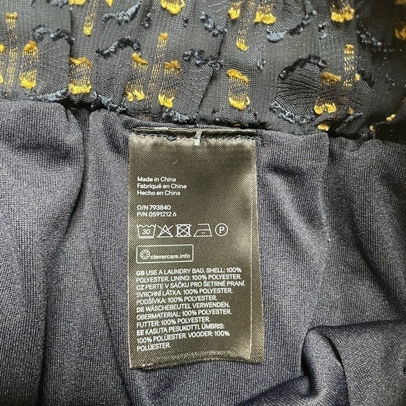 H&M Skirt - Picture 8 of 10